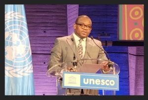 Monsieur Charles Koffi AZILAN, Représentant permanen du Togo auprès de l'Unesco.